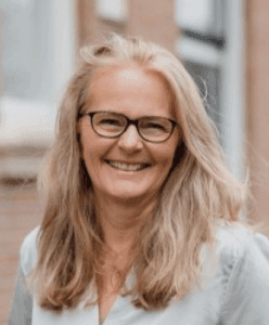 Ine Bolssens is een van de hoofdtrainers van de opleiding tot mediator van Conflictbemiddeling Nederland
